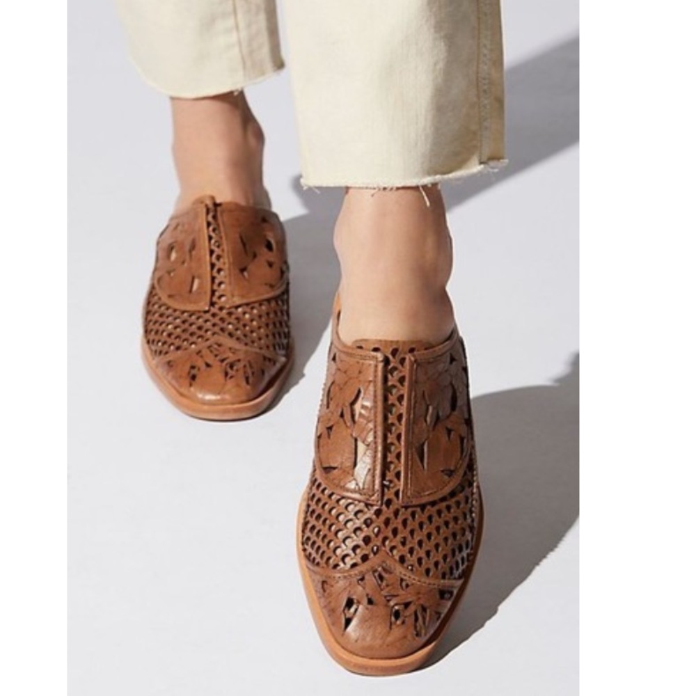 Free People Paramount Slip On Mules - Picture 3 of 7